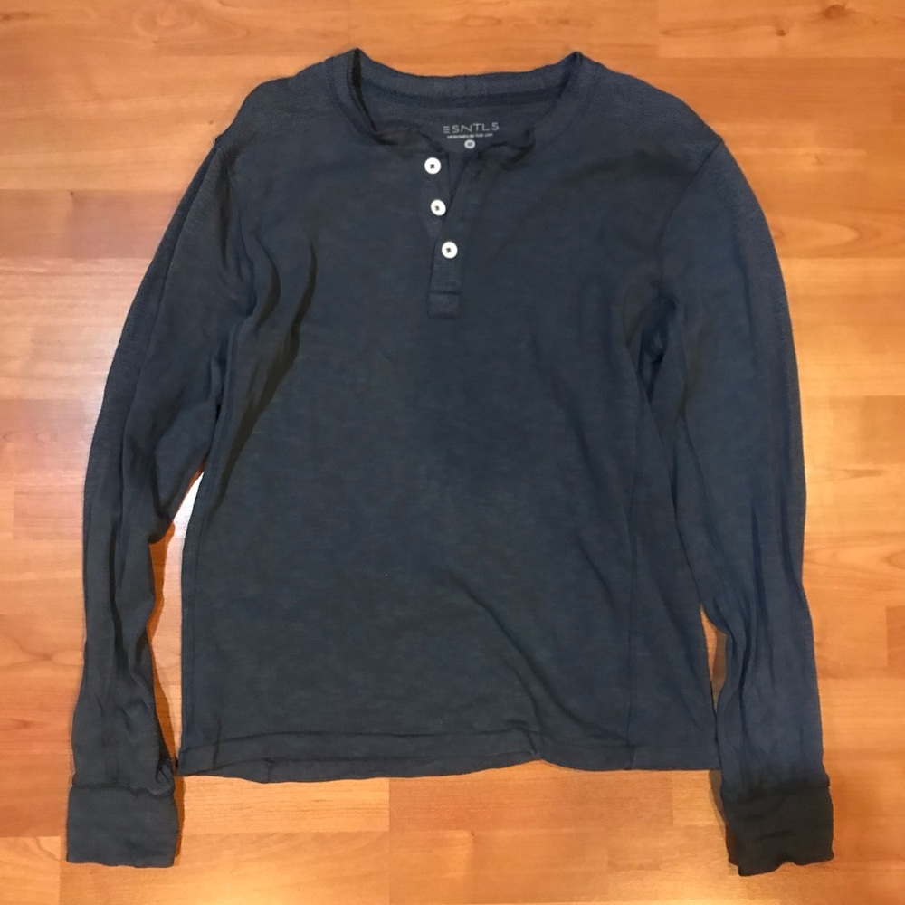 ESNTLS ASH BLUE Henley Size Medium